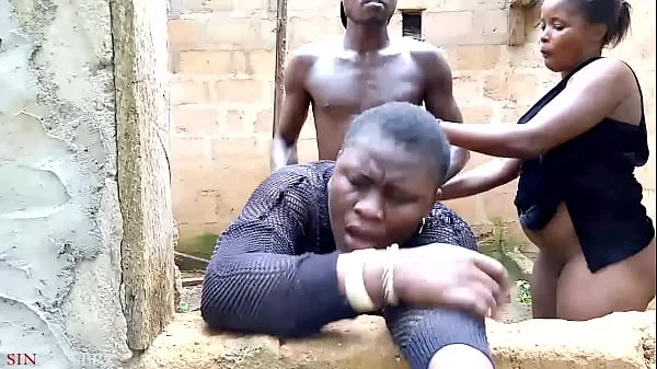 Two Sin Stepsisterz caught having threesome outside another compound in the village with another woman husband