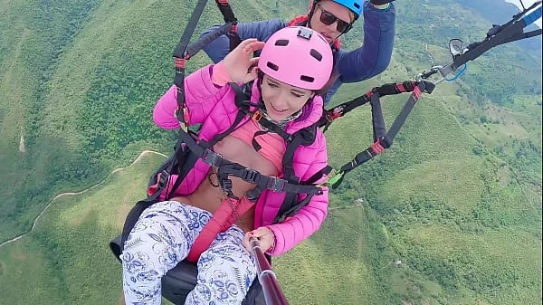 Wet Pussy SQUIRTING IN THE SKY 2200m High In The Clouds while PARAGLIDING