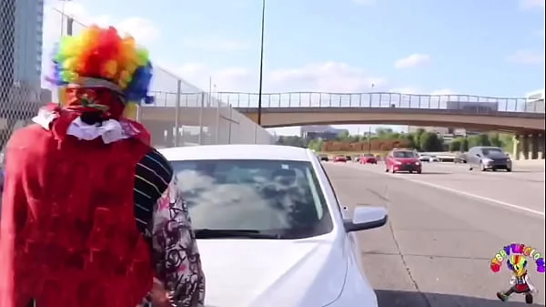 Gibby The Clown Fucks Juicy Tee On Atlanta’s Most Popular Highway