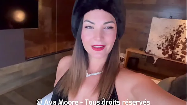 Baise rapide et intense! Je prends une énorme faciale pour la nouvelle année