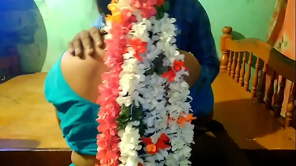 tamil Jasmine flower aunty pressing big boobs