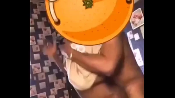La petite pute de Louis ce déplace pour baisé Gabao plaisir