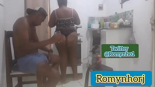 NA CASA DA MINHA NAMORADA ELA FAZENDO O JANTAR EU QUERENDO COMER A SOBREMESA PRIMEIRO, FUI PARAR NA CAMA DELA EM SEGUIDA /VIDEO COMPLETO NO RED/ BASTIDORES DO ROMYNHORJ