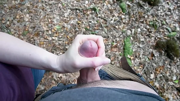 Deep in the Woods, i meet a stranger and he ask me to jerk him off